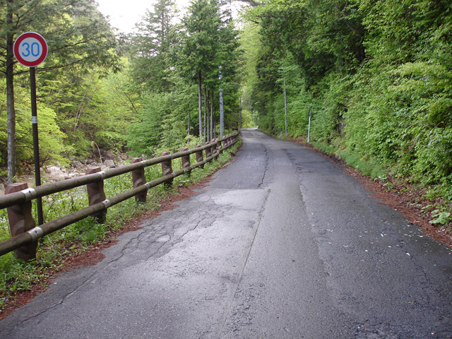 ����X�ѓS�� �ѓS �p���� �l���򋴗� Google�X�g���[�g�r���[ �؍މ^���O���� �㏼�^�A�c�я�