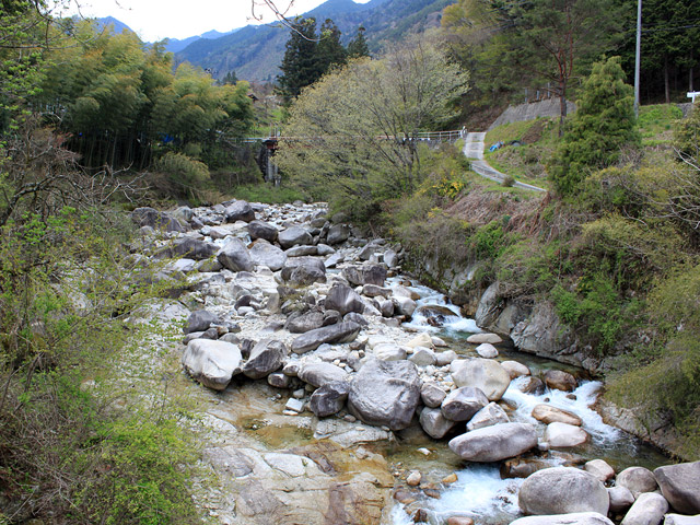 ��q���,��q��