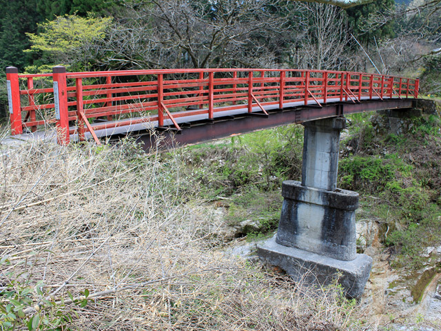 ��q���,��q��